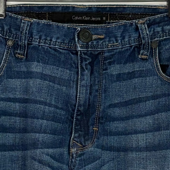 Calvin Klein Medium Wash, Medium Rise, Skinny Narrow Leg, Black Label Jeans - 36 - Picture 6 of 16